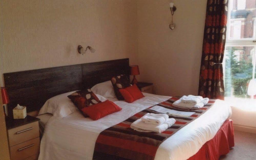 Southport Metro Hotel Экстерьер фото